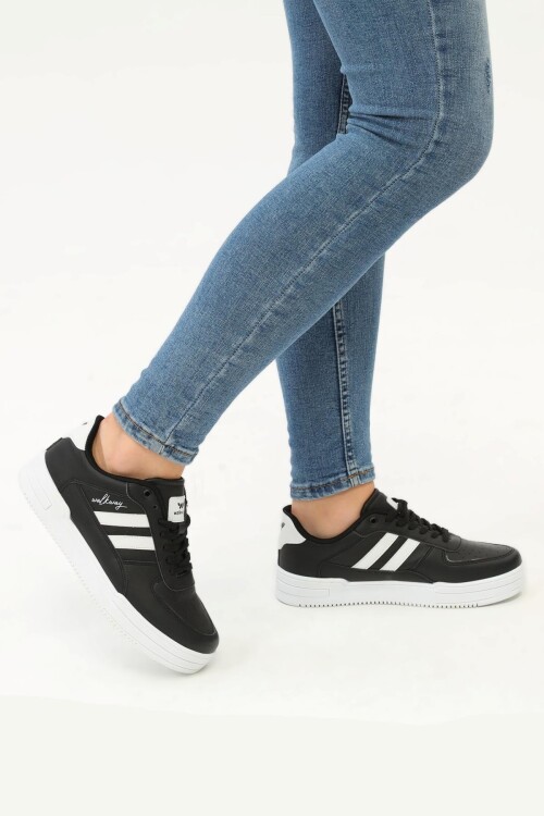 Black White Lace-Up Lightweight Unisex Lightweight Sneakers Sandy G