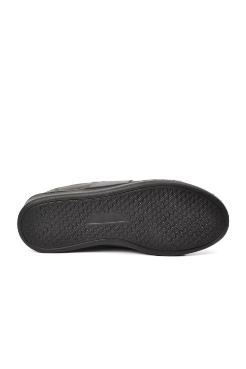 حذاء رياضي نسائي أسود PO-10018 Z