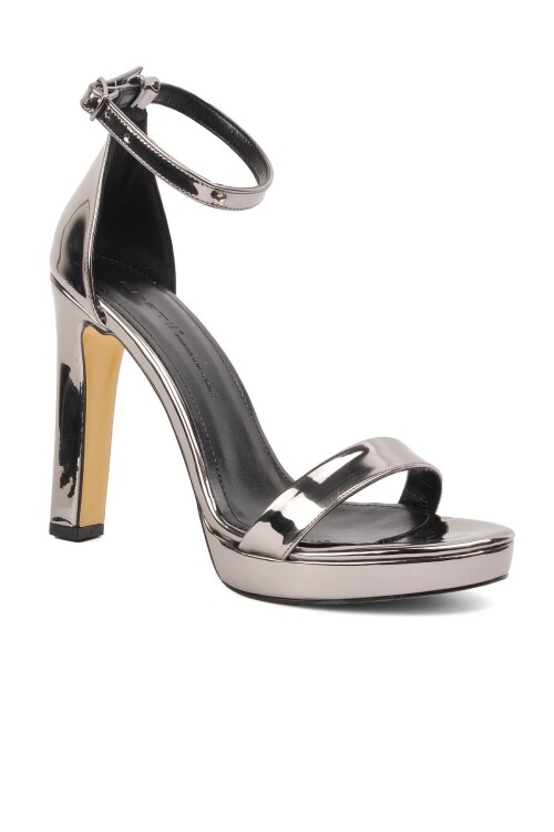 حذاء نسائي بكعب عالٍ من بلاتينيوم ميرور 203 Z