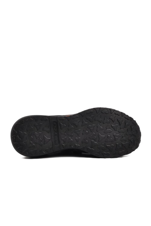 حذاء رياضي نسائي أسود 46701 ميتا جي