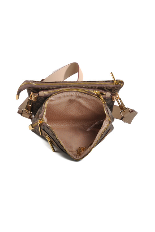 حقيبة كتف نسائية من جلد المنك US24530