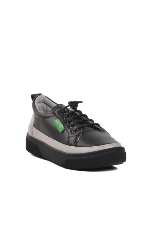 حذاء رياضي نسائي من الجلد الصناعي باللون الأسود الدخاني BN-30366 Z