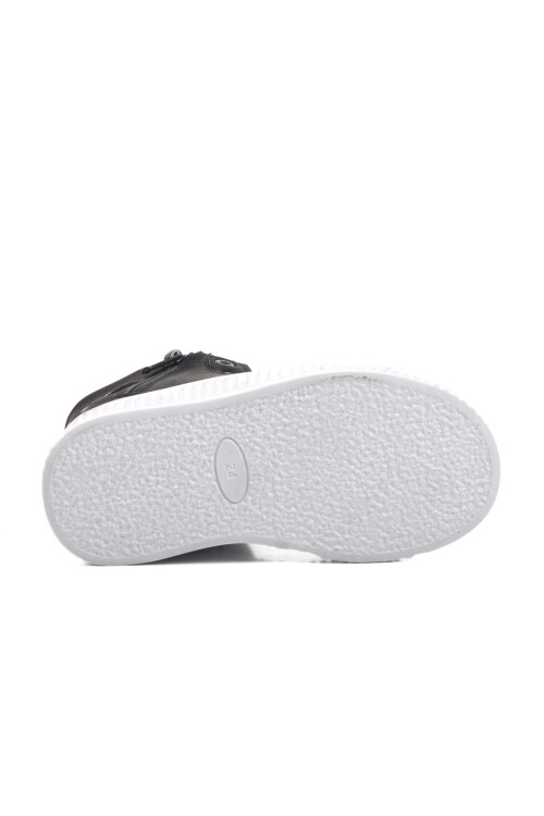 حذاء أوريون بي للأطفال مبطن بالصوف باللونين الأسود والأبيض للجنسين