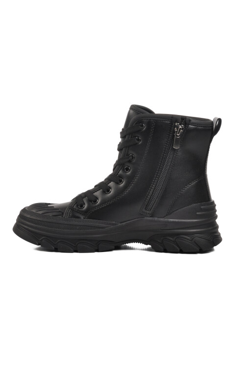 walkwayBlack Leather and Fur Lined Women's Boots Serpentis Z