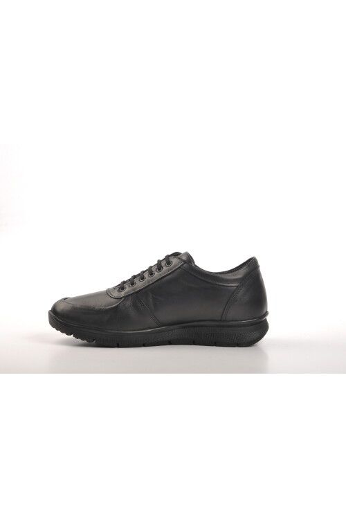 حذاء كاجوال رجالي أسود 06330 M