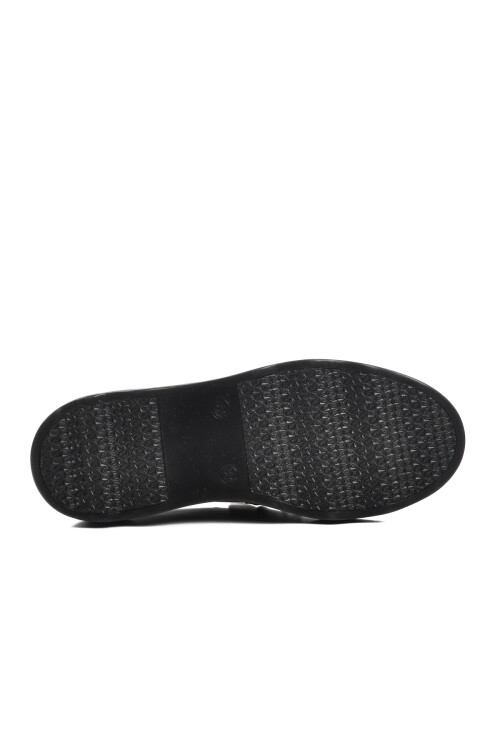 حذاء كاجوال نسائي من البولي يوريثين باللون الأسود 552605 Z