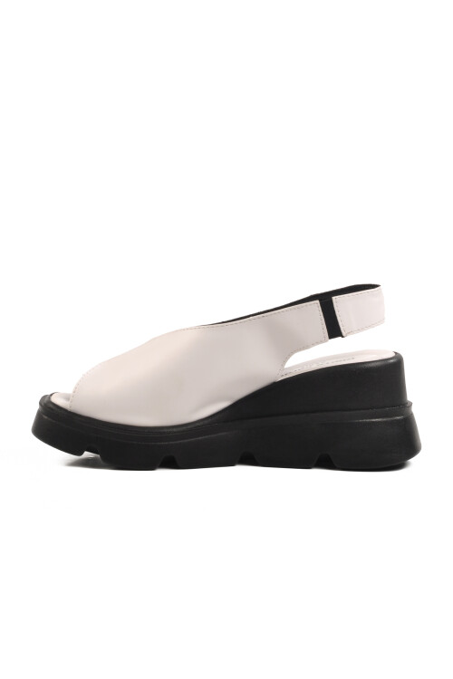 Pierre CardinWhite High Sole Women's Slippers PC-7533 Z