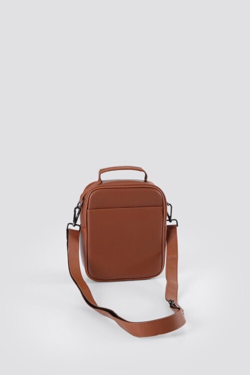 حقيبة يد وكتف رجالية من كاميل 31499