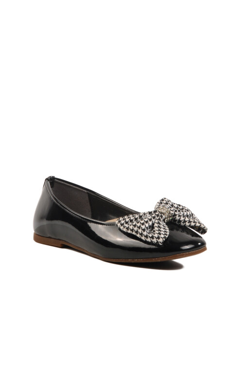 Siyah Rugan Fiyonk Kurdeleli Kız Çocuk Babet 180 F