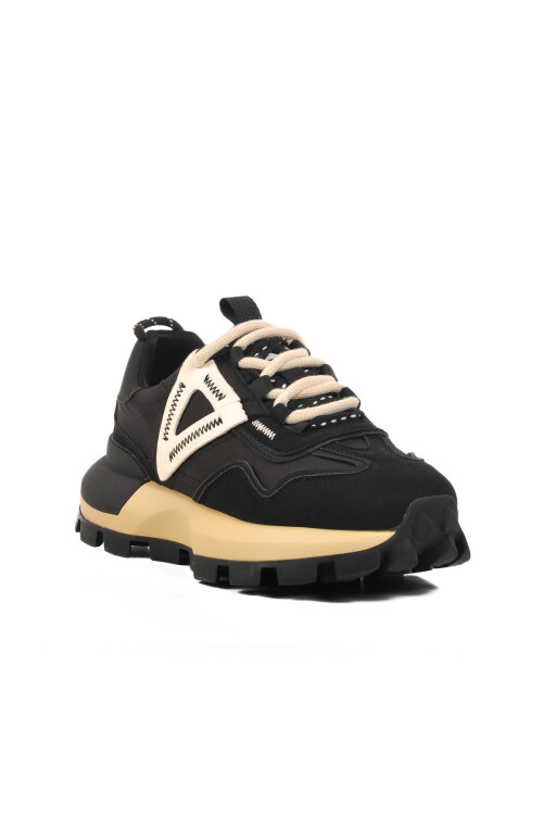 حذاء رياضي نسائي أسود PCI-11004 G