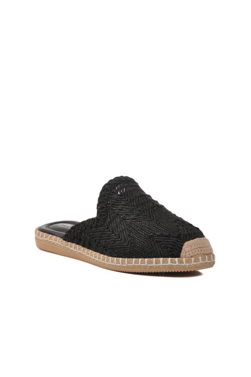 شبشب نسائي محبوك مغلق من الأمام باللون الأسود 542042 Z