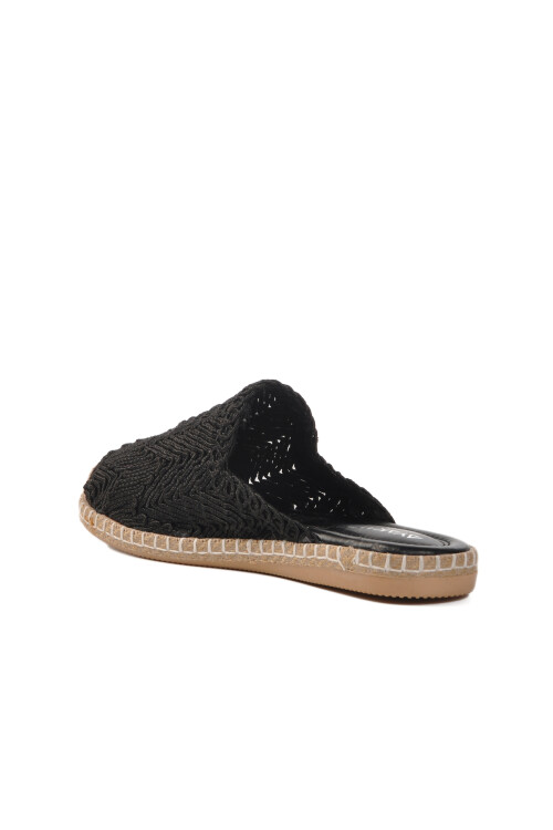 شبشب نسائي محبوك مغلق من الأمام باللون الأسود 542042 Z