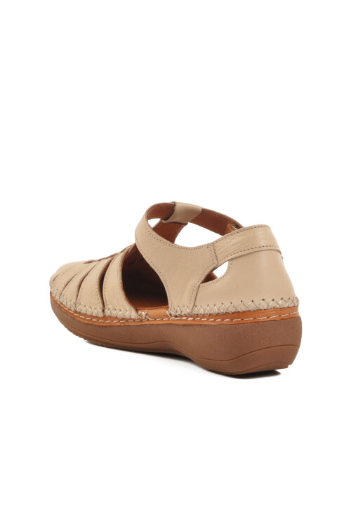 صندل نسائي من الجلد الطبيعي باللون البيج 25190247Y Z