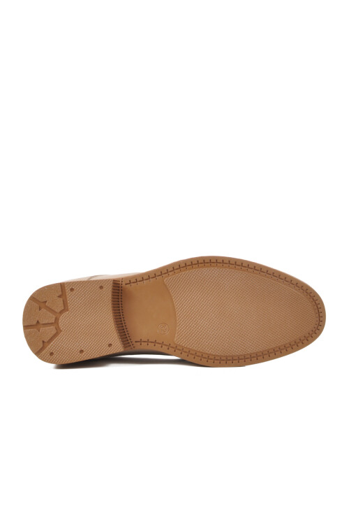 حذاء كلاسيكي للأولاد من الجلد اللامع باللون البيج 3020 F