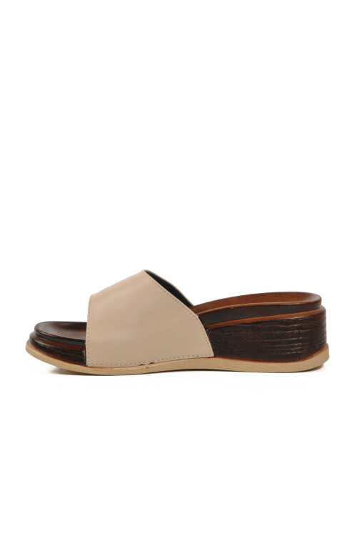 Pierre CardinBeige Lightweight Women's Slippers PC-7030 Z