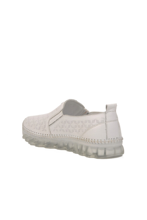حذاء كاجوال نسائي من الجلد الطبيعي باللون الأبيض 0002 Z