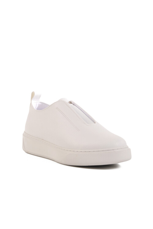 White Slip-On Mens Casual Shoes 367 M