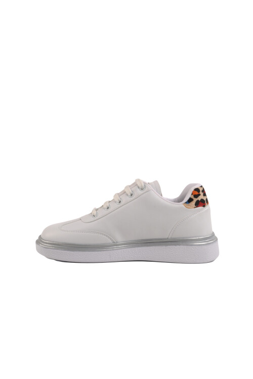 White Womens Sneakers 516 Z