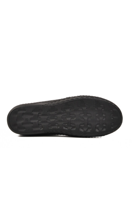 حذاء كاجوال نسائي من الجلد الطبيعي باللون الأسود 04132 Z