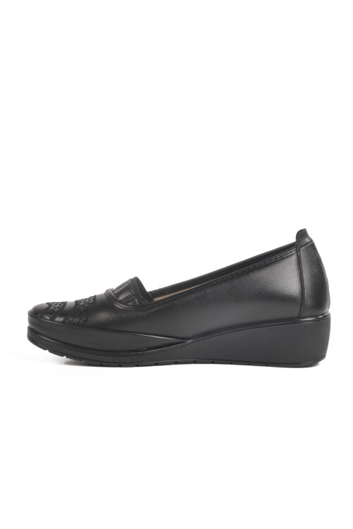 Siyah Anatomik İçi Deri Kadın Casual Ayakkabı 222 Z