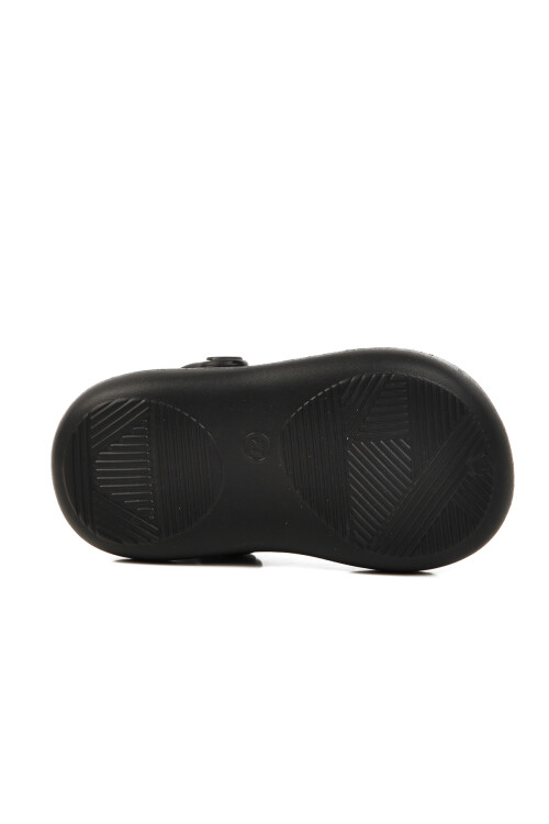 شبشب سابو للبنات باللون الأسود