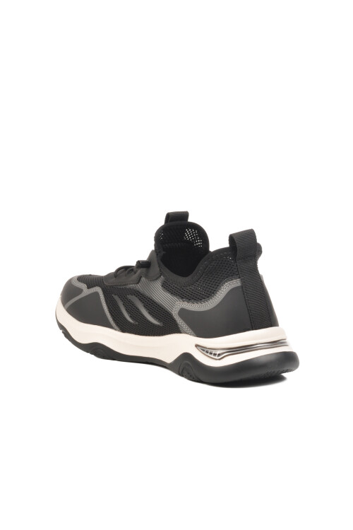 Black Lightweight Flexible Breathable Mens Sports Shoes 25Y522 M