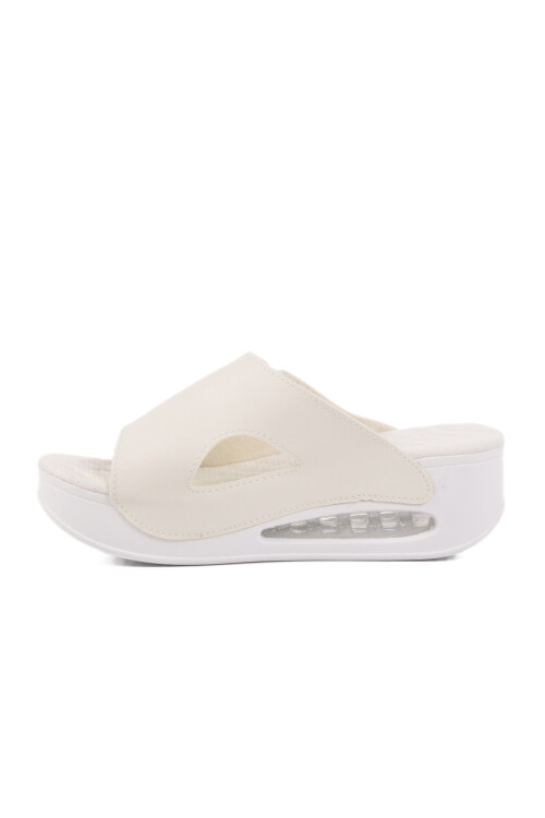 Beyaz Anatomik Yüksek Taban Kadın Terlik 100-962 Z