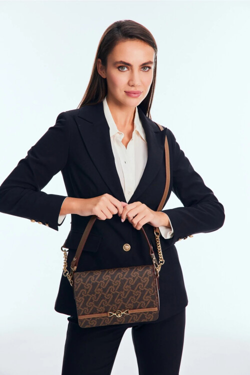 حقيبة كتف نسائية بنية اللون US25102