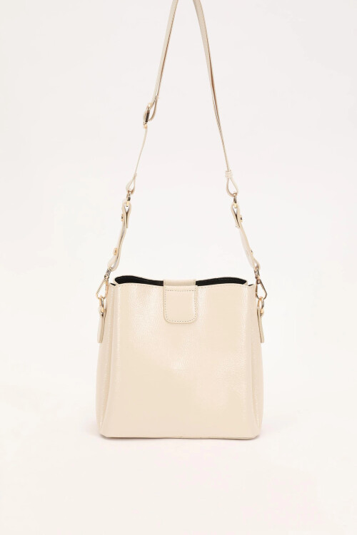 حقيبة كتف نسائية كريمية 930126