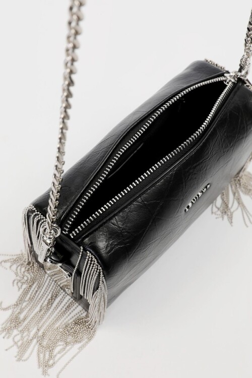 Black Tassel Chain Detailed Shoulder Bag 930425