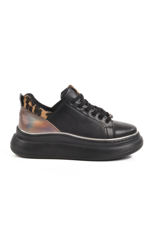 Black Thick Sole Womens Sneaker T-300 Z