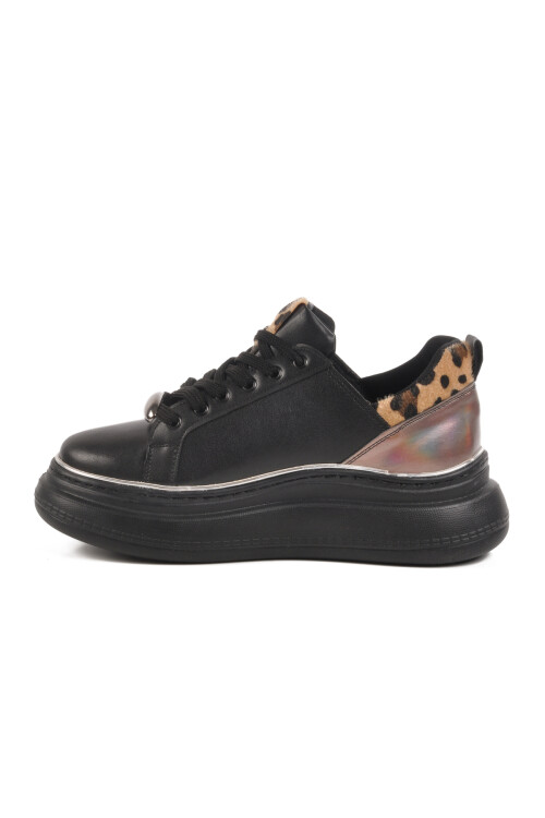 Black Thick Sole Womens Sneaker T-300 Z