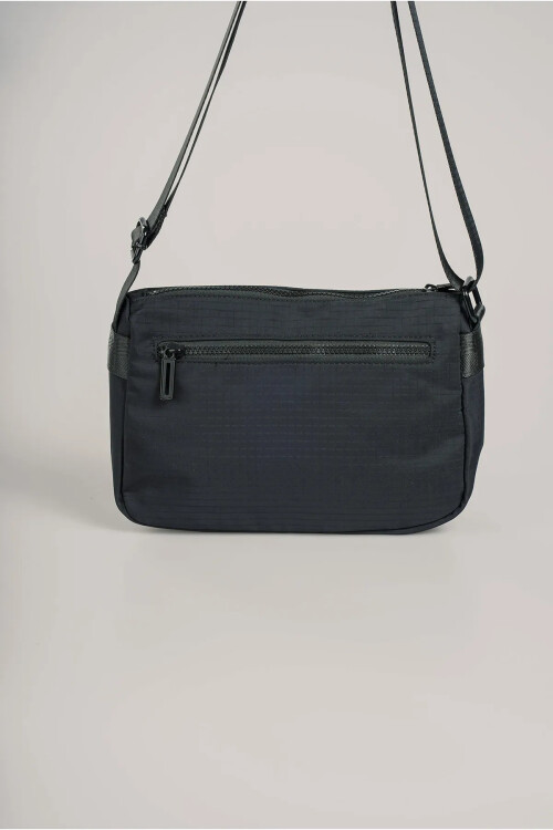 حقيبة كتف نسائية سوداء 17990