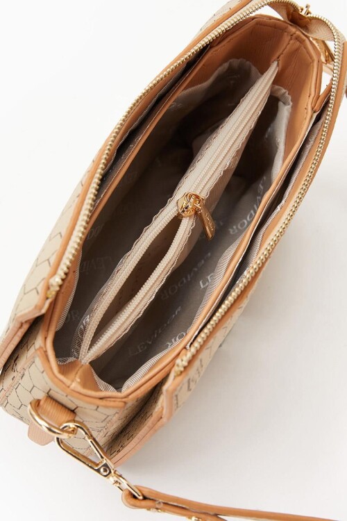 حقيبة كتف نسائية من جلد المنك 930078