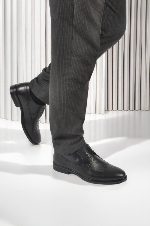 Black Genuine Leather Mens Classic Shoes 1571116 M