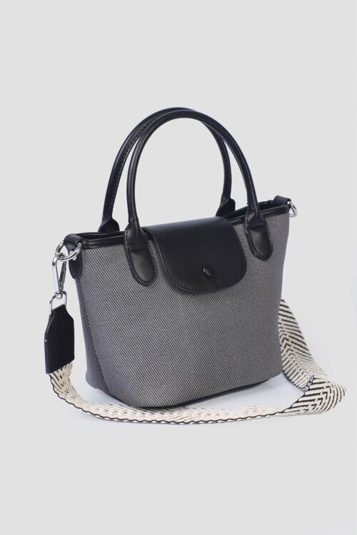 Black Womens Hand and Shoulder Bag IM586