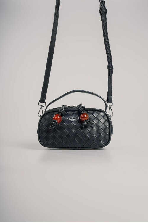 Black Womens Hand and Shoulder Bag 17830