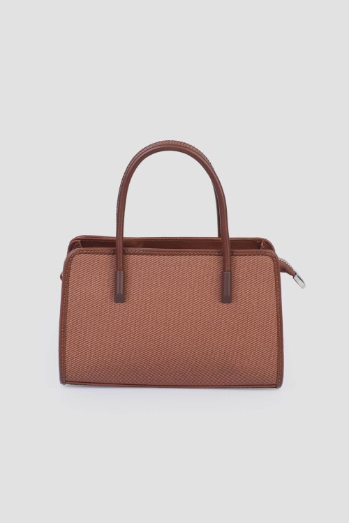 حقيبة يد وكتف نسائية من الكتان البني IM591