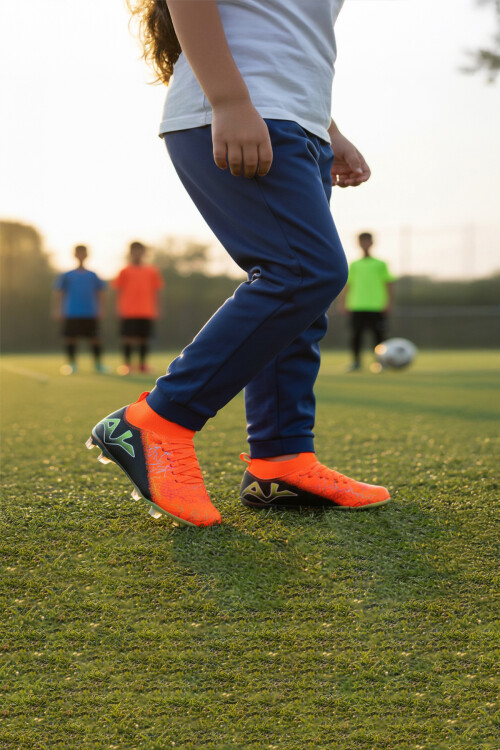 Turuncu Siyah Bilekten Çoraplı Erkek Çocuk Krampon FK-252-153 F