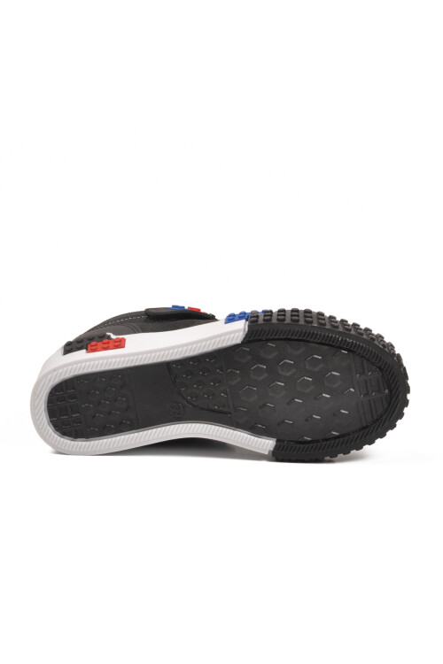 حذاء رياضي للأولاد من الفيلكرو باللونين الأسود والأبيض - شمال F