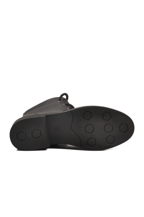 Siyah Bağcıklı Fermuarlı Kaymaz Kadın Bot 284098 Z