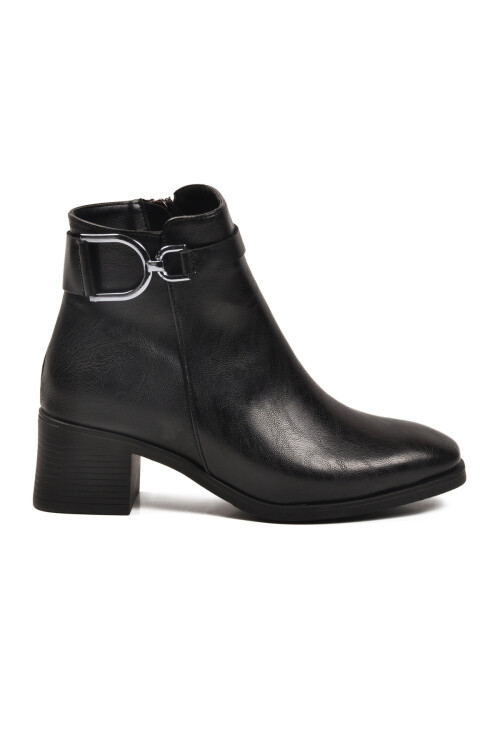 Siyah Cilt Fermuarlı Kaymaz Polarlı Kadın Topuklu Bot 417637 Z