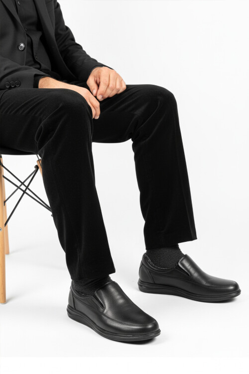 Black Genuine Leather Furry Non-Slip Mens Casual Shoes 472 M