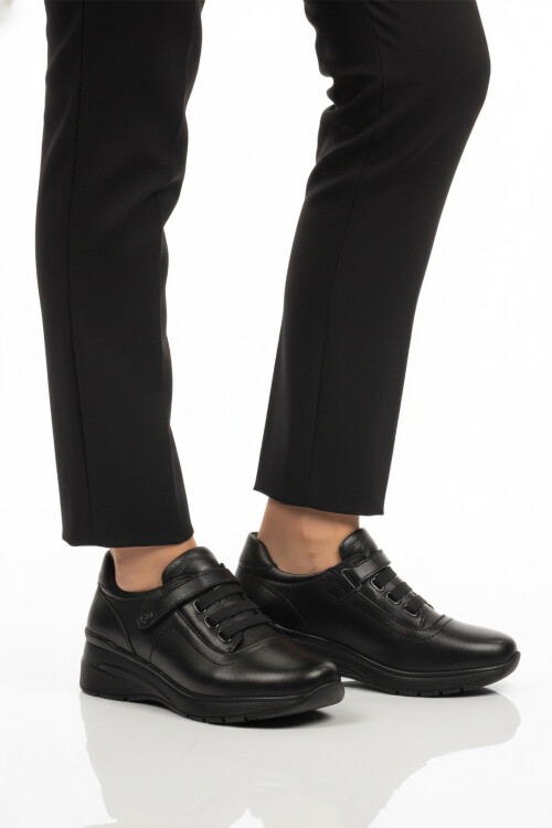 Siyah Hakiki Deri Anatomik Kadın Casual Ayakkabı PLV144 Z