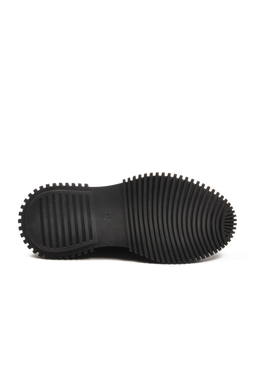 Siyah Hakiki Deri Kaymaz Taban Kadın Casual Ayakkabı 25405007K Z