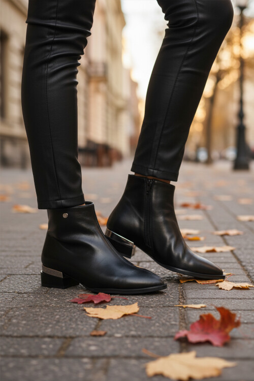 Shiny Black Fur-lined Cold-Resistant Womens Boots PC-54991 Z