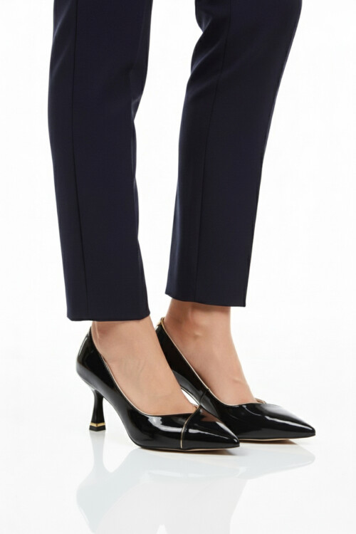 حذاء سهرة نسائي بكعب رفيع من الجلد الأسود اللامع 357164 Z