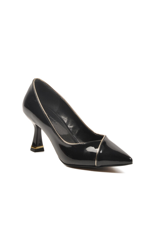 حذاء سهرة نسائي بكعب رفيع من الجلد الأسود اللامع 357164 Z