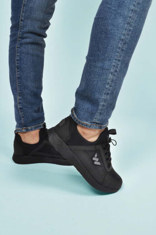 Siyah Kilit Bağcıklı Hafif Esnek Erkek Spor Ayakkabı Apollo 166 M