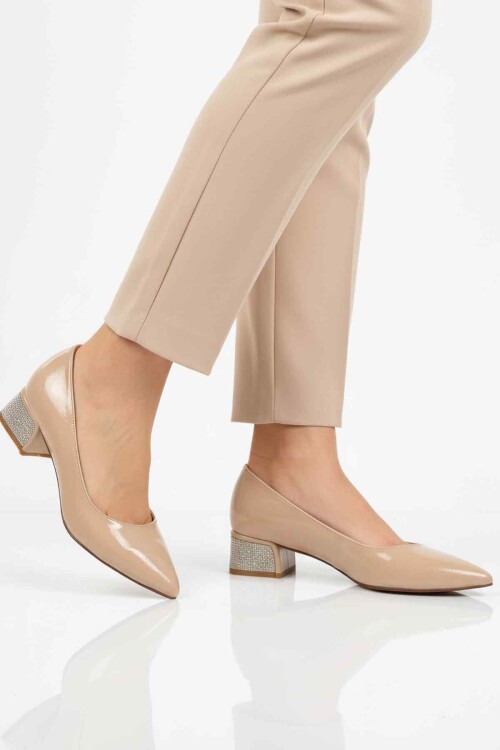 Bej Kırışık Taş İşlemeli Kadın Abiye Ayakkabı 357180 Z